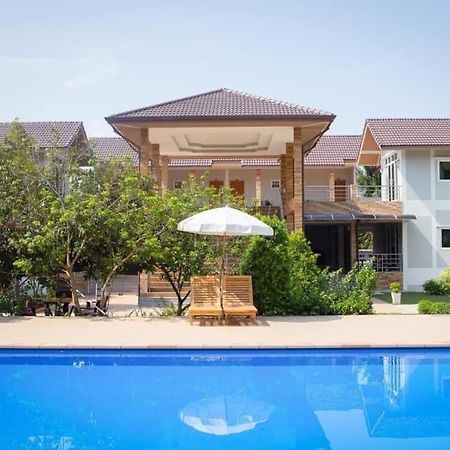 Baan Suan Khun Yaiy Hotel Ban Wang Takhrai Exterior foto
