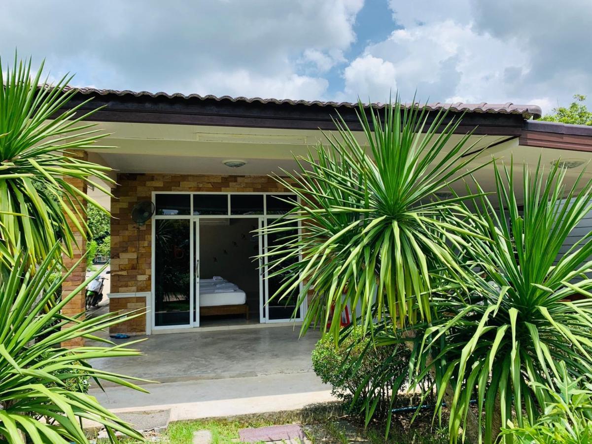 Baan Suan Khun Yaiy Hotel Ban Wang Takhrai Exterior foto