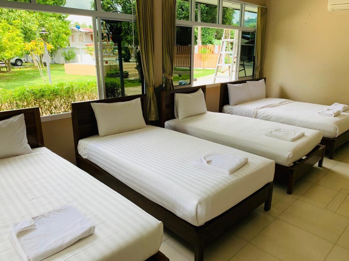 Baan Suan Khun Yaiy Hotel Ban Wang Takhrai Exterior foto