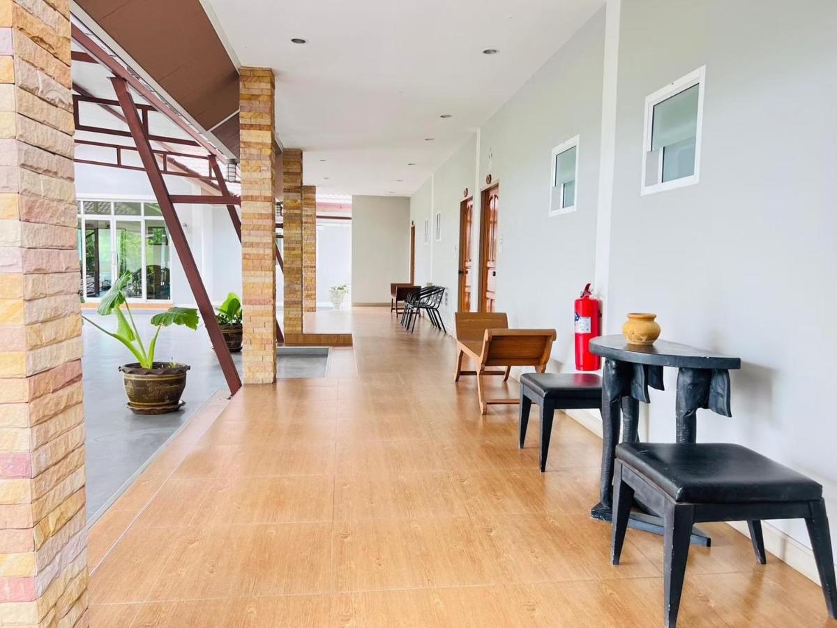 Baan Suan Khun Yaiy Hotel Ban Wang Takhrai Exterior foto