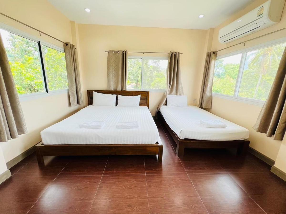 Baan Suan Khun Yaiy Hotel Ban Wang Takhrai Exterior foto