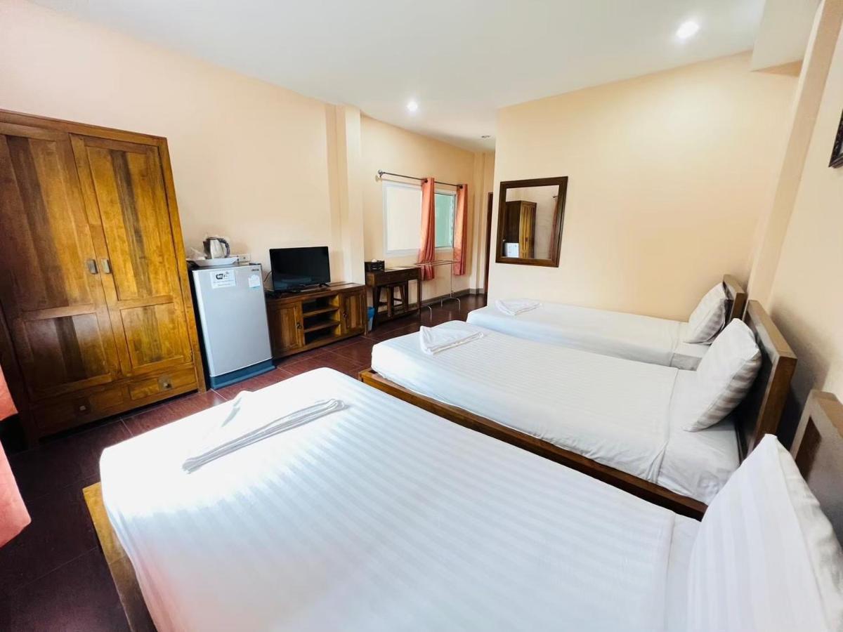 Baan Suan Khun Yaiy Hotel Ban Wang Takhrai Exterior foto
