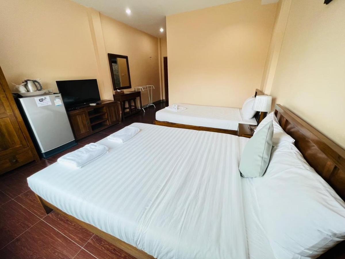 Baan Suan Khun Yaiy Hotel Ban Wang Takhrai Exterior foto